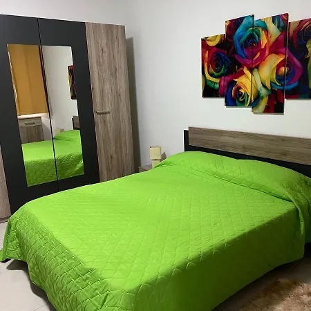 Apartment Claire's Court Marsaxlokk