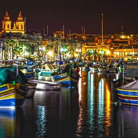 Apartment Claire's Court Marsaxlokk